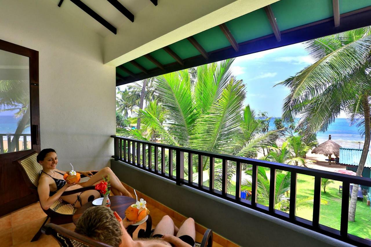 Sea Rock Villa Бентота Экстерьер фото