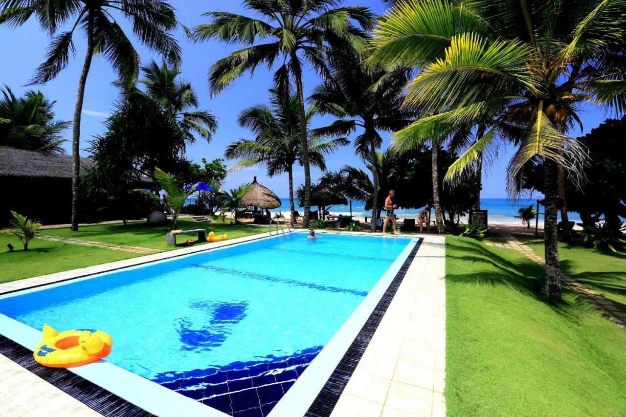 Sea Rock Villa Бентота Экстерьер фото